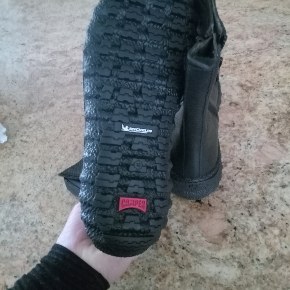 Boots - Picture 5 of 8